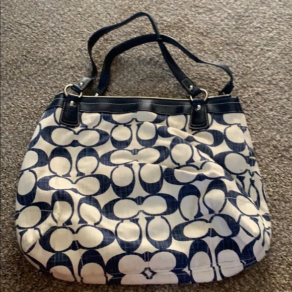 💠Coach Shoulder Bag💠 - Picture 3 of 6